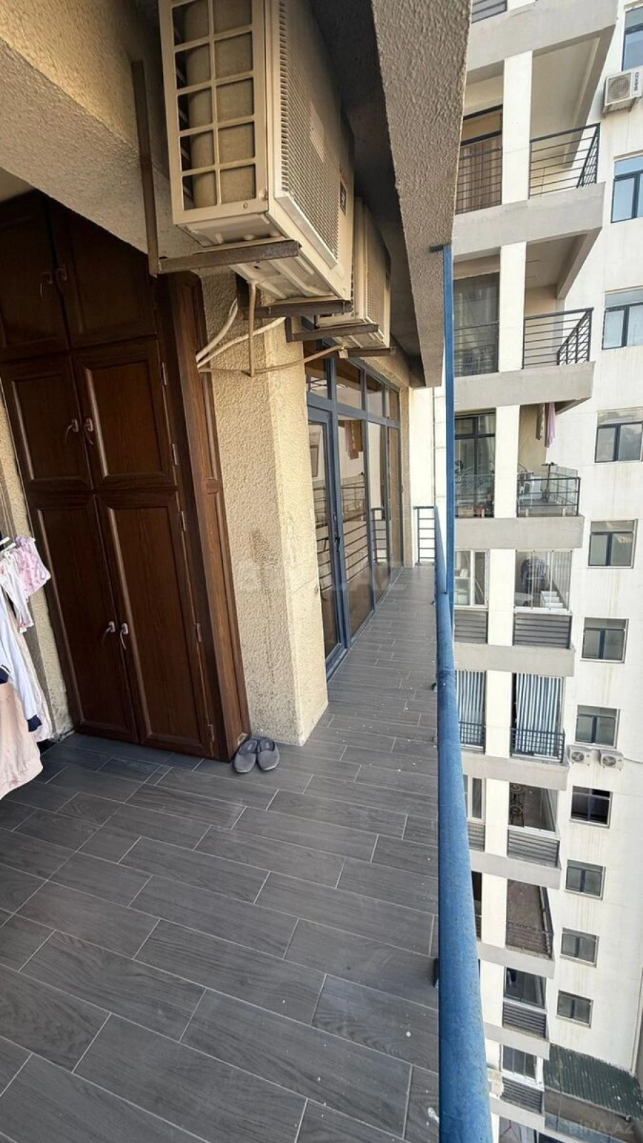 Satılır 3 otaqlı mənzil 151 m²