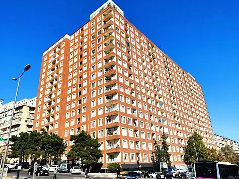 Satılır 2 otaqlı mənzil 95 m² — Bakı, Memar Əcəmi yanı 2 otaq 95.00 m²