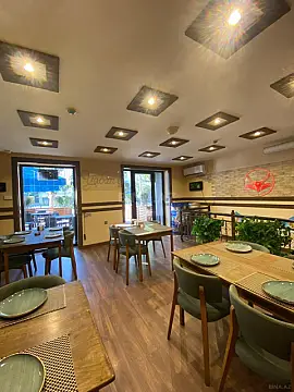 Satılır obyekt 200 m²