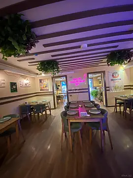 Satılır obyekt 200 m²