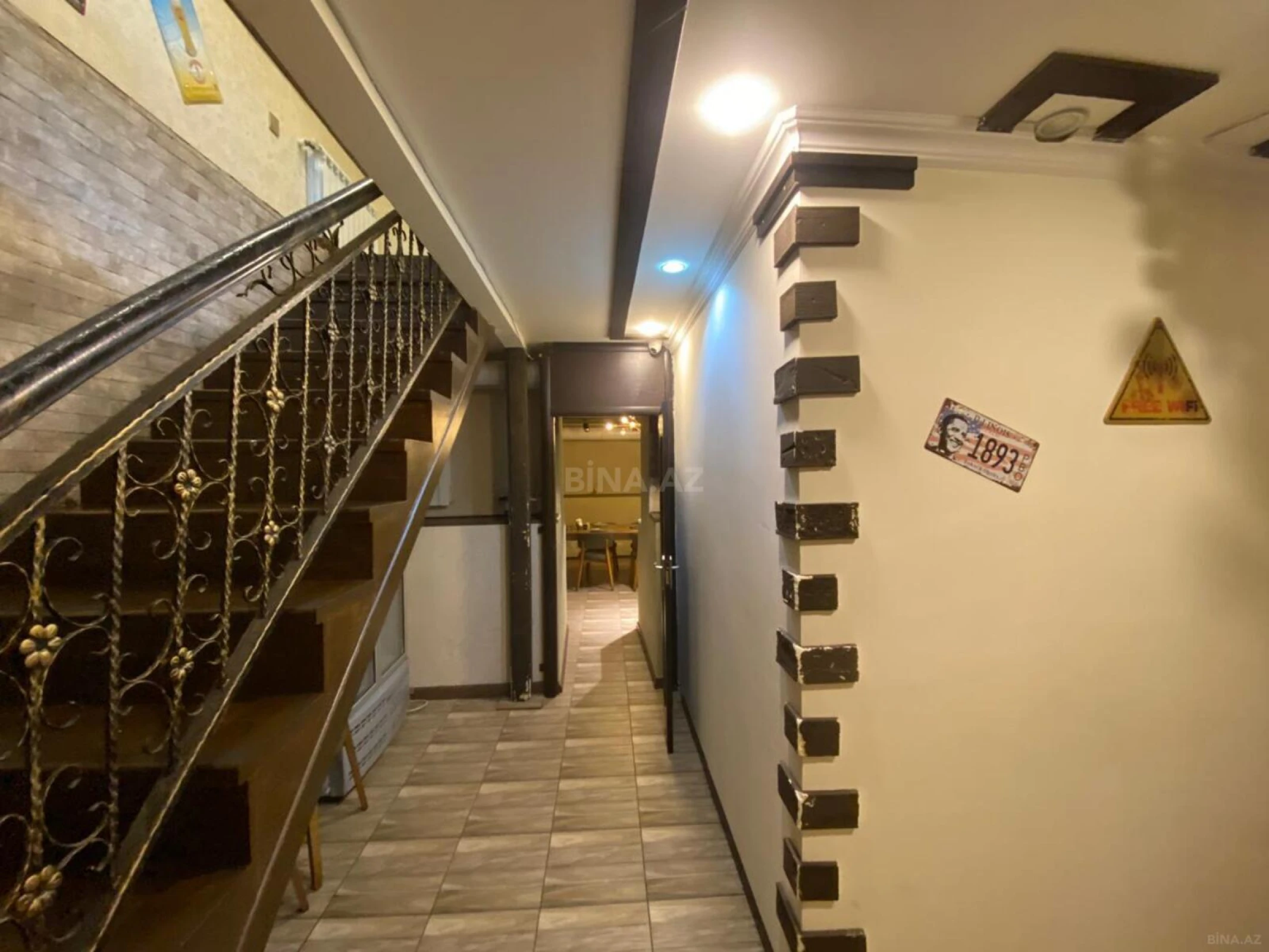 Satılır obyekt 200 m²