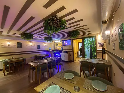 Satılır obyekt 200 m²