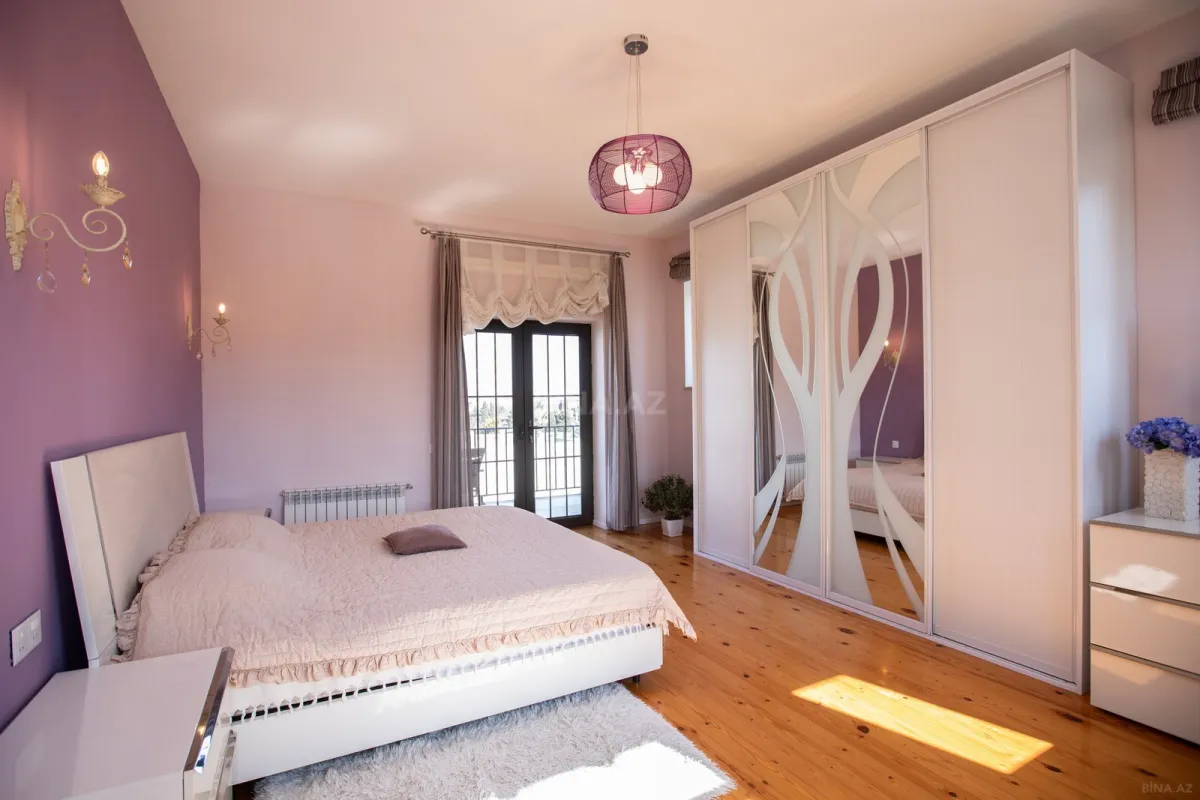 Satılır 4 otaqlı həyət evi 200 m²