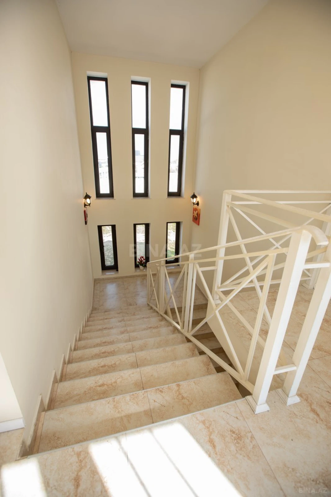 Satılır 4 otaqlı həyət evi 200 m²