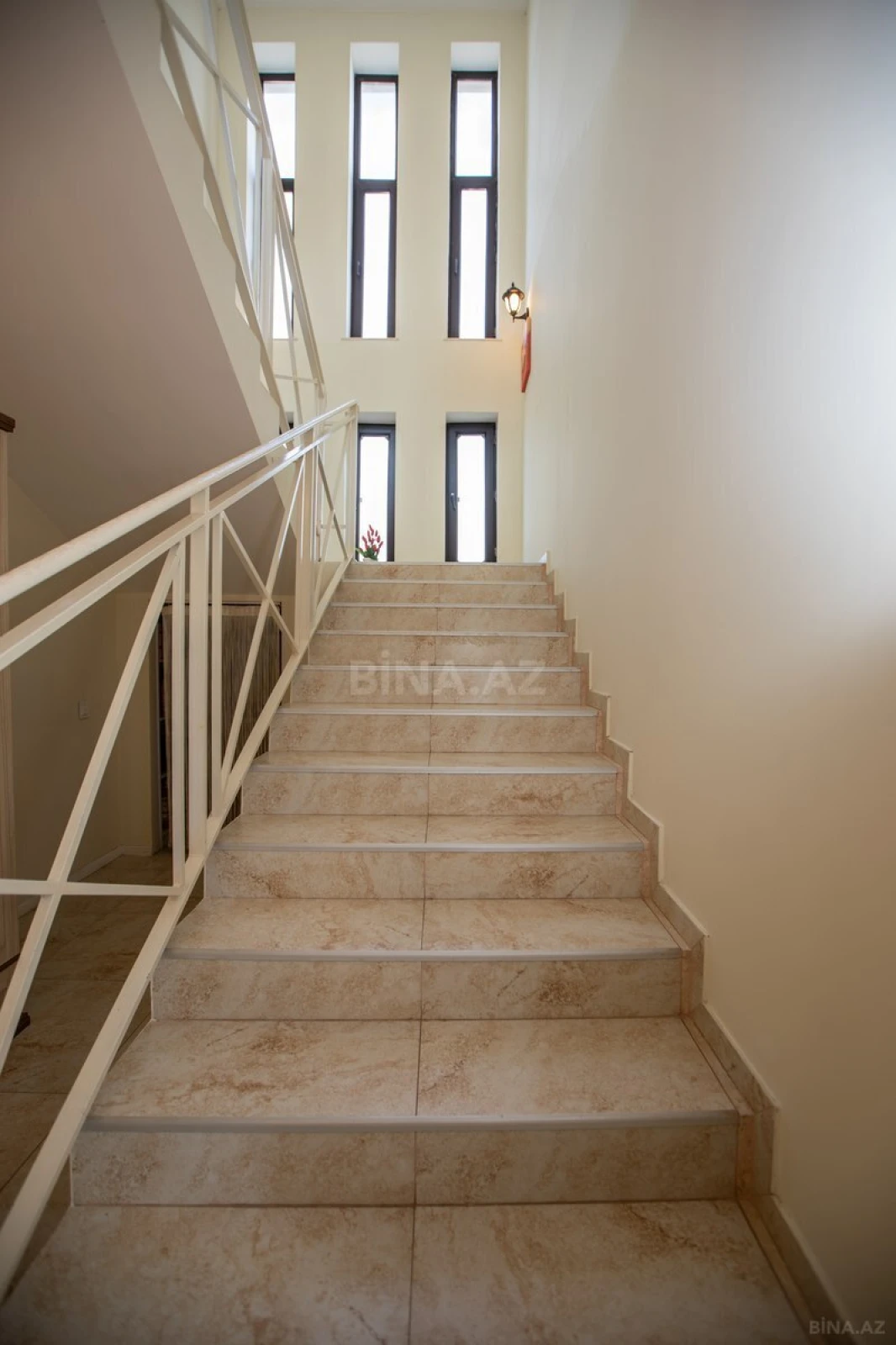 Satılır 4 otaqlı həyət evi 200 m²