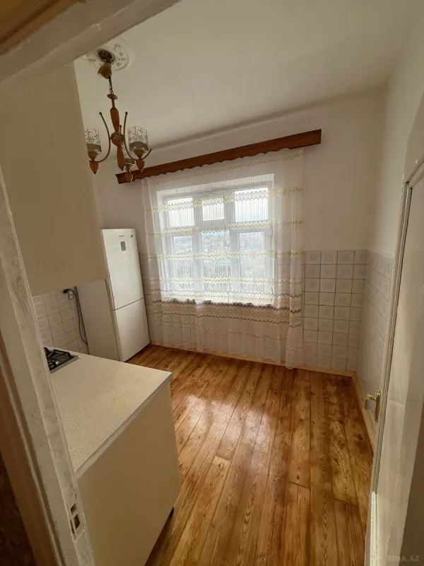 Kirayə verilir 2 otaqlı mənzil 57 m²
