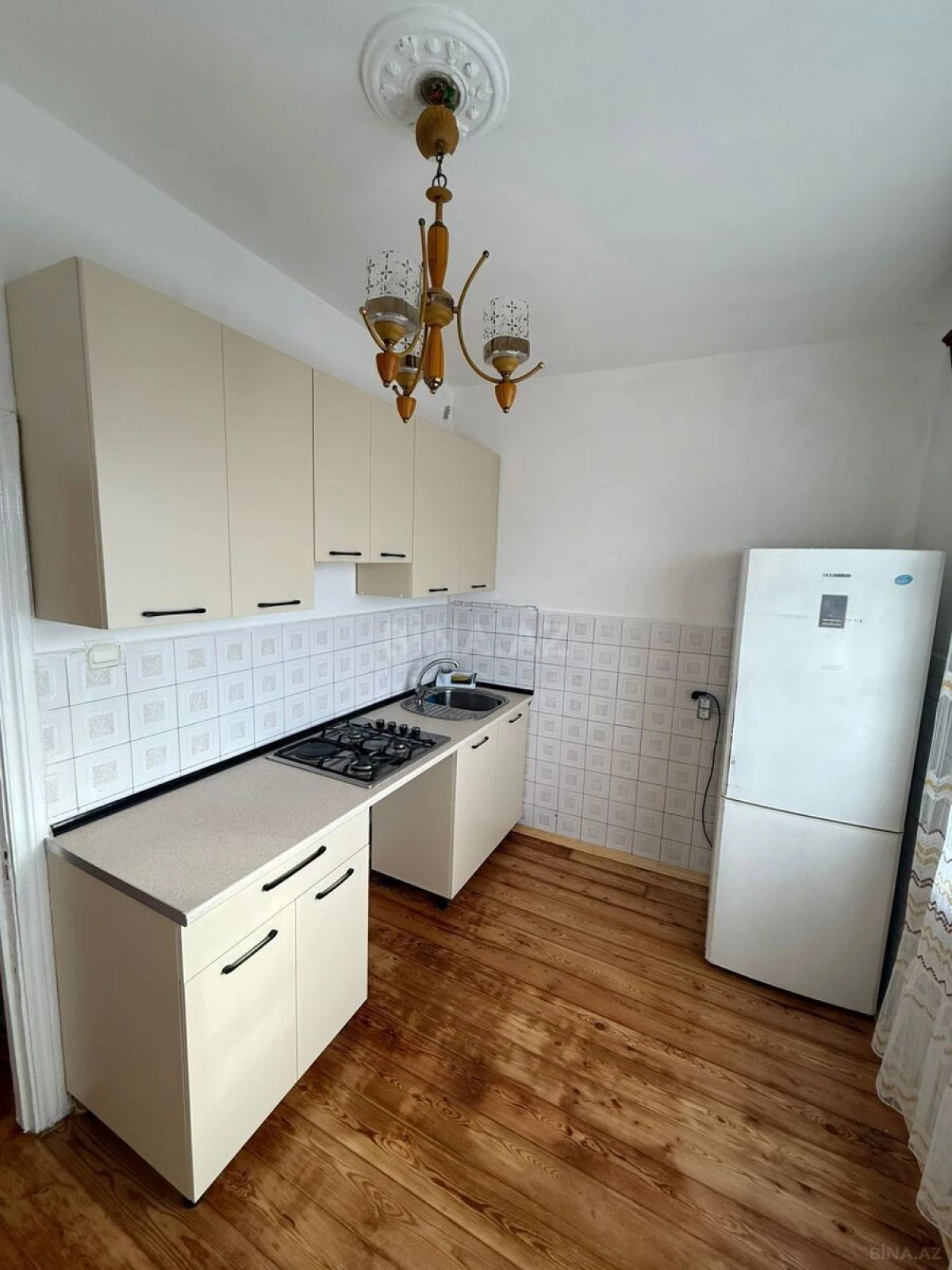 Kirayə verilir 2 otaqlı mənzil 57 m²