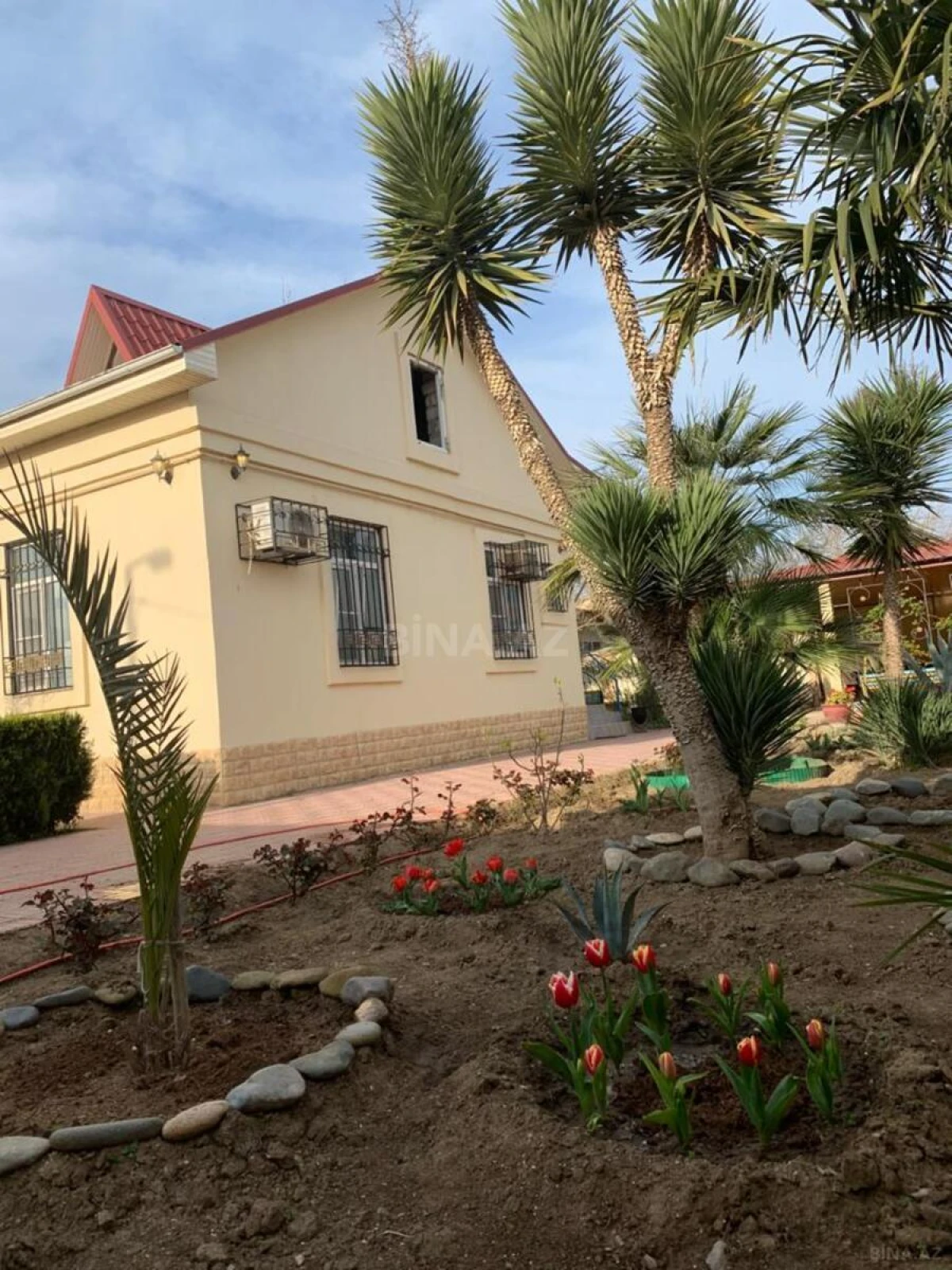 Kirayə verilir 3 otaqlı həyət evi 90 m²