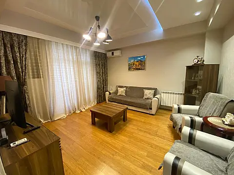 Kirayə verilir 3 otaqlı mənzil 120 m²