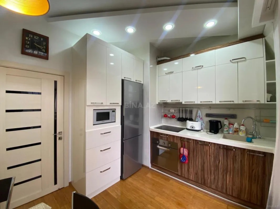 Kirayə verilir 3 otaqlı mənzil 120 m²