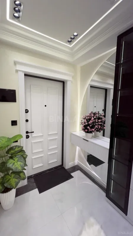 Satılır 3 otaqlı mənzil 101 m²