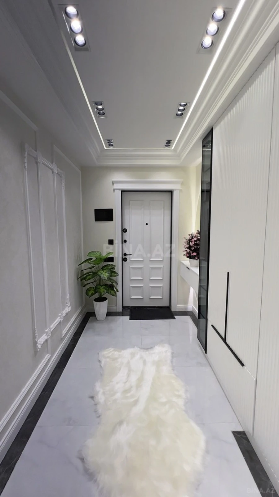 Satılır 3 otaqlı mənzil 101 m²