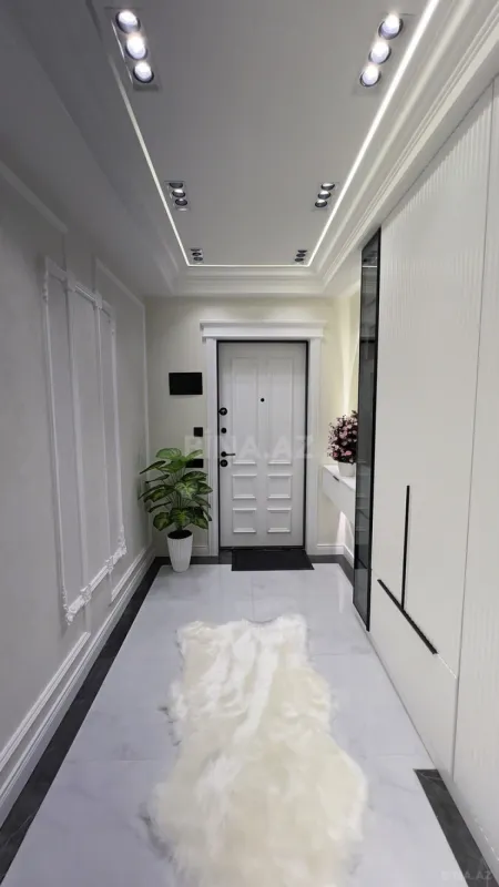 Satılır 3 otaqlı mənzil 101 m²