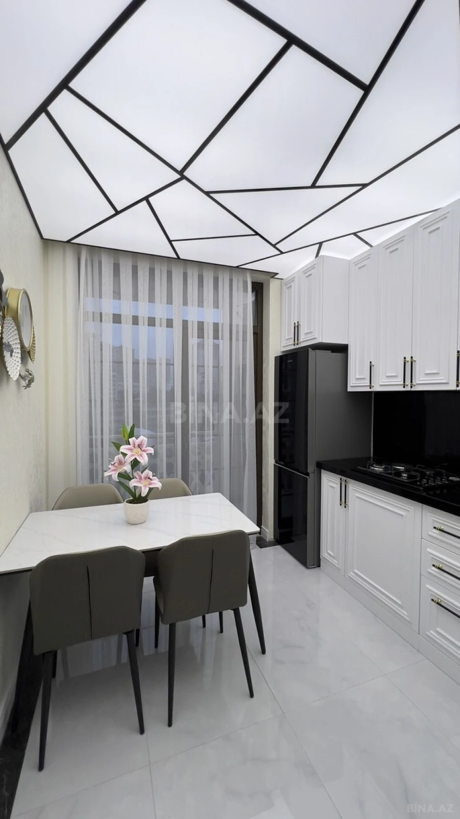 Satılır 3 otaqlı mənzil 101 m²