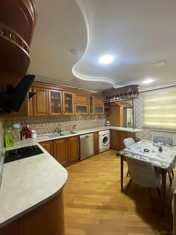 Kirayə verilir 3 otaqlı mənzil 120 m²