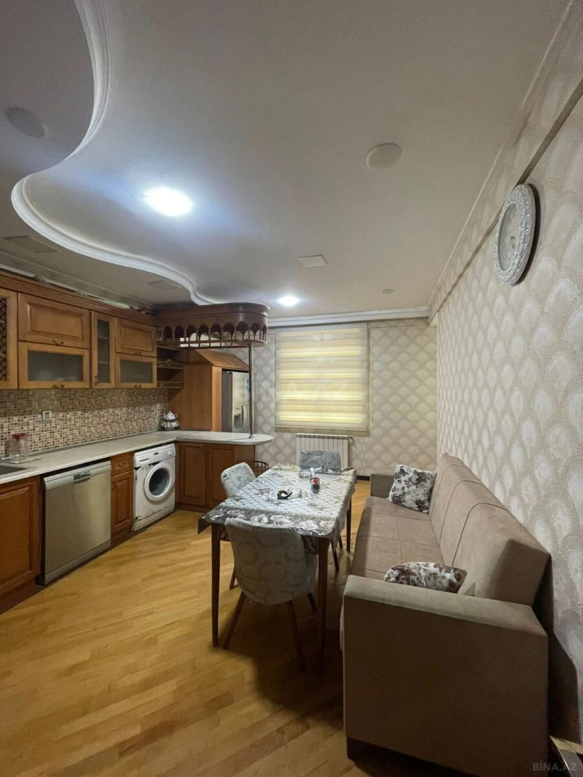 Kirayə verilir 3 otaqlı mənzil 120 m²