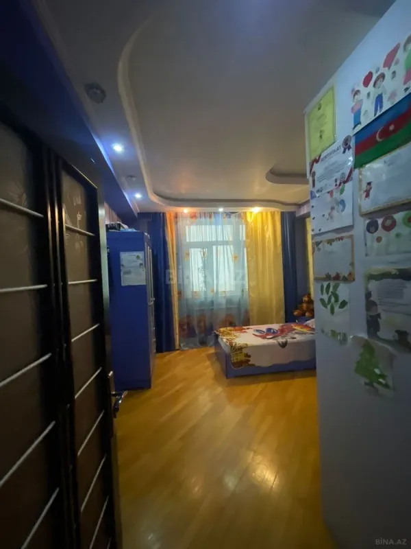 Kirayə verilir 3 otaqlı mənzil 120 m²