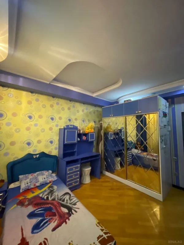 Kirayə verilir 3 otaqlı mənzil 120 m²