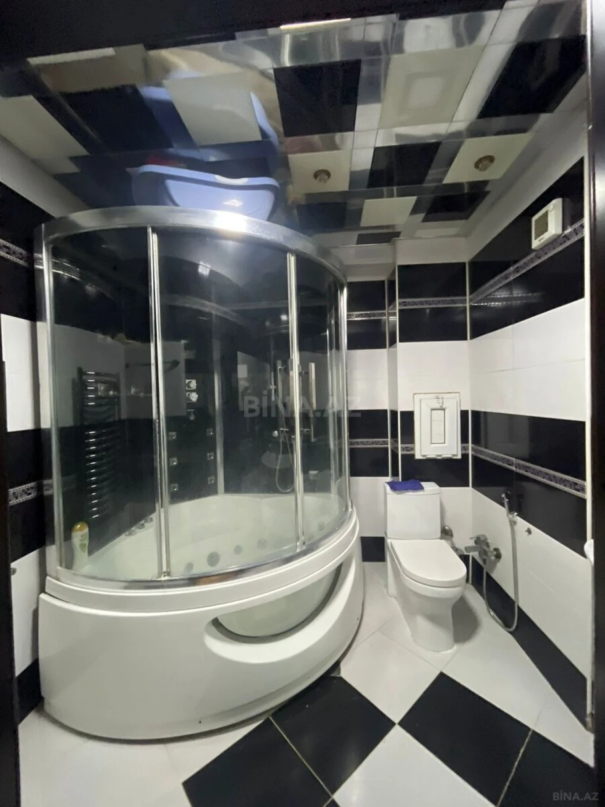 Kirayə verilir 3 otaqlı mənzil 120 m²