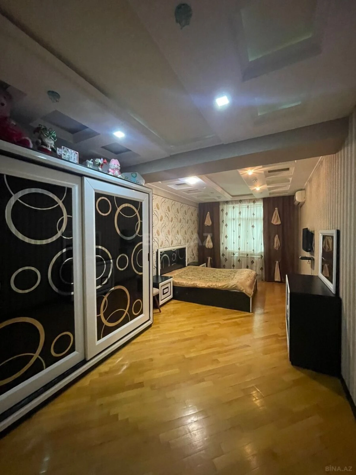 Kirayə verilir 3 otaqlı mənzil 120 m²