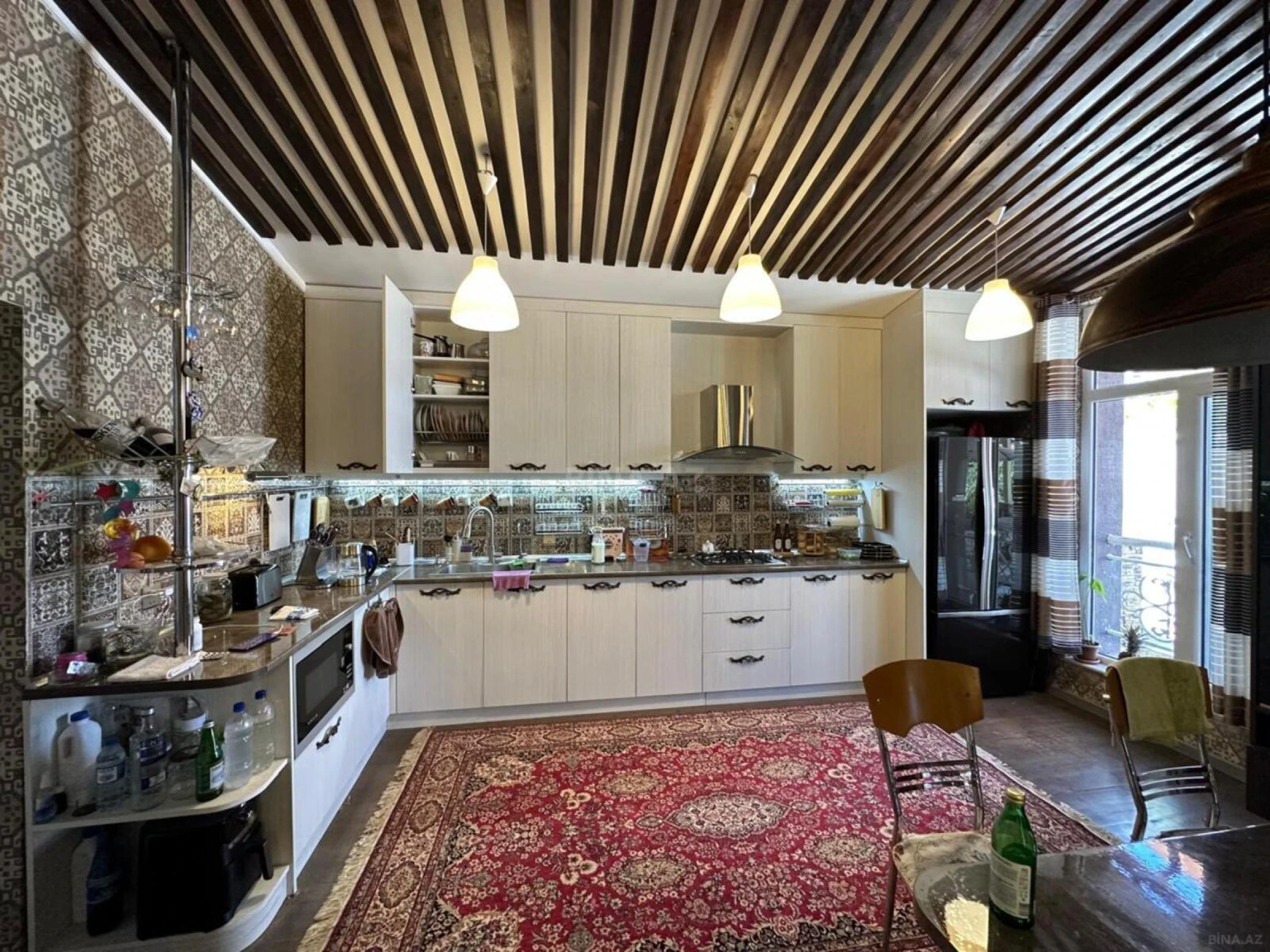 Kirayə verilir 5 otaqlı həyət evi 250 m²