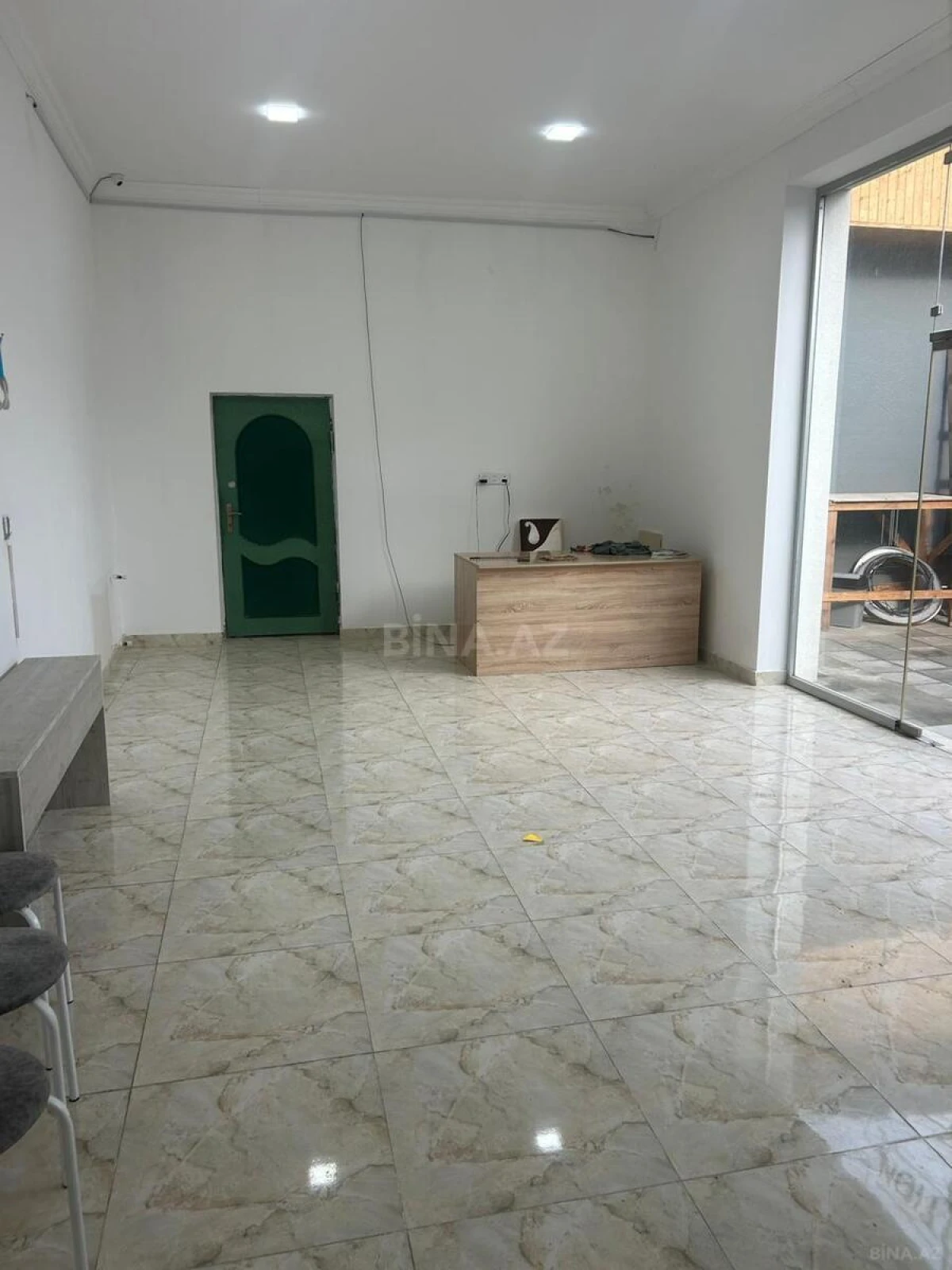 Kirayə verilir obyekt 950 m²