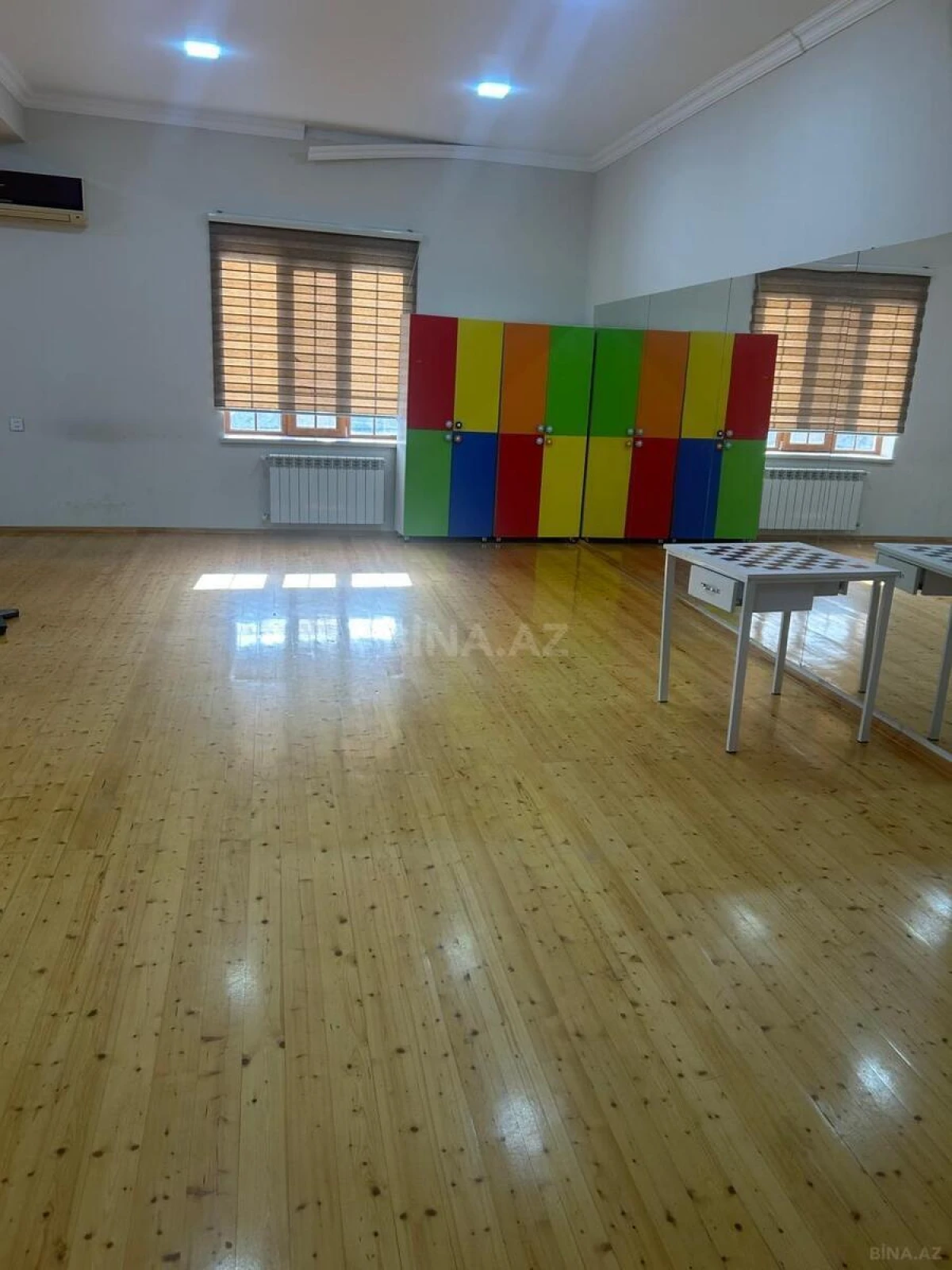 Kirayə verilir obyekt 950 m²