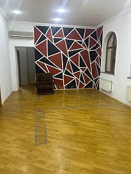 Kirayə verilir obyekt 950 m²