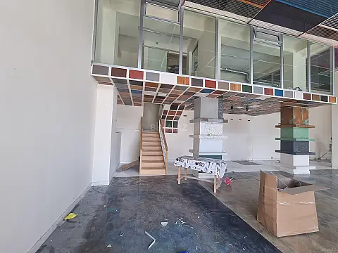 Kirayə verilir obyekt 300 m²