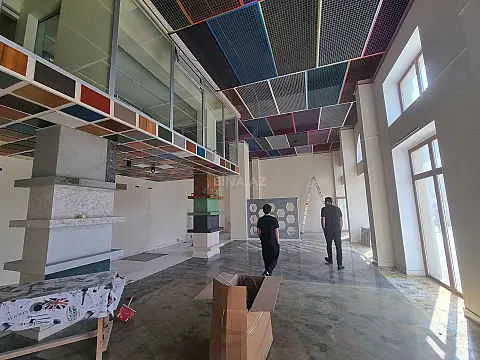 Kirayə verilir obyekt 300 m²