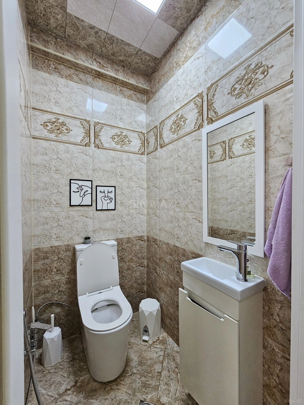 Satılır 4 otaqlı mənzil 146 m²