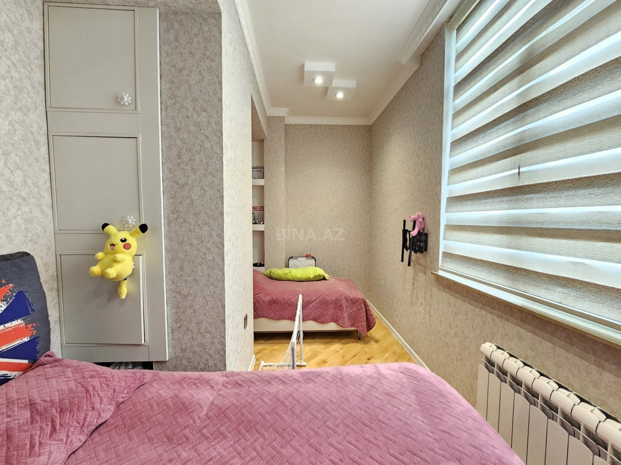 Satılır 4 otaqlı mənzil 146 m²