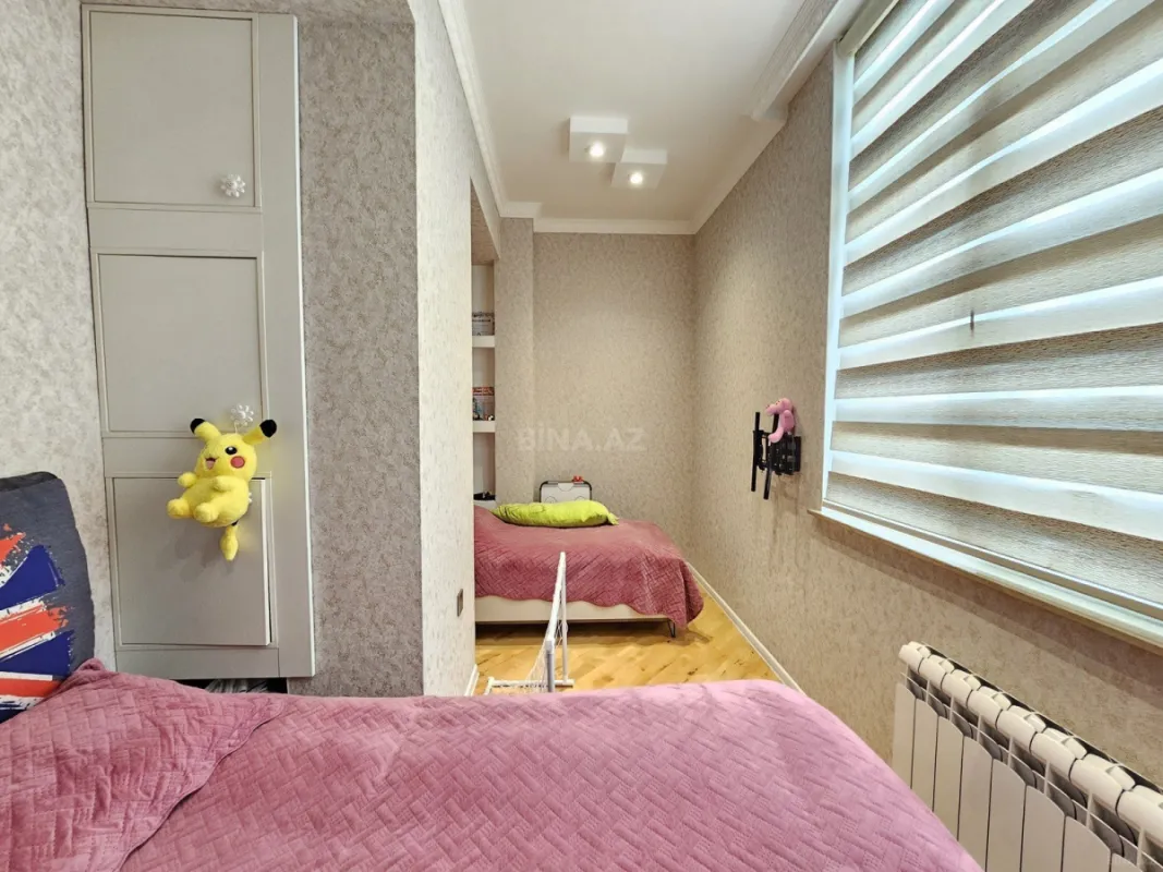 Satılır 4 otaqlı mənzil 146 m²