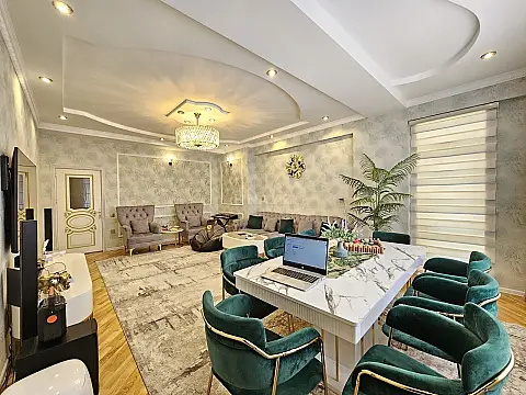 Satılır 4 otaqlı mənzil 146 m²