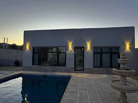 Satılır 4 otaqlı həyət evi 200 m²