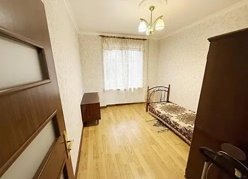 Satılır 4 otaqlı mənzil 105 m²