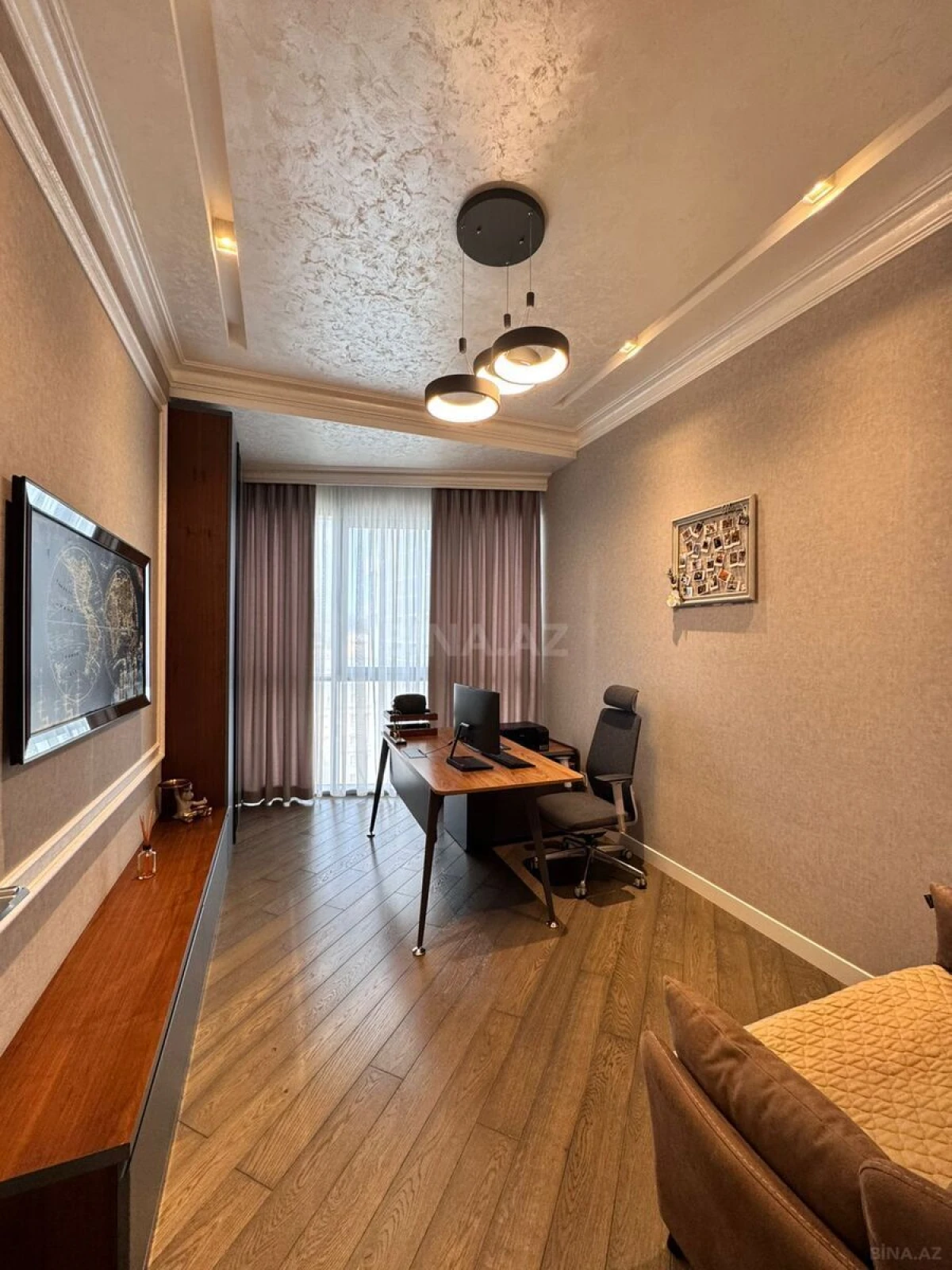 Satılır 4 otaqlı mənzil 165 m²