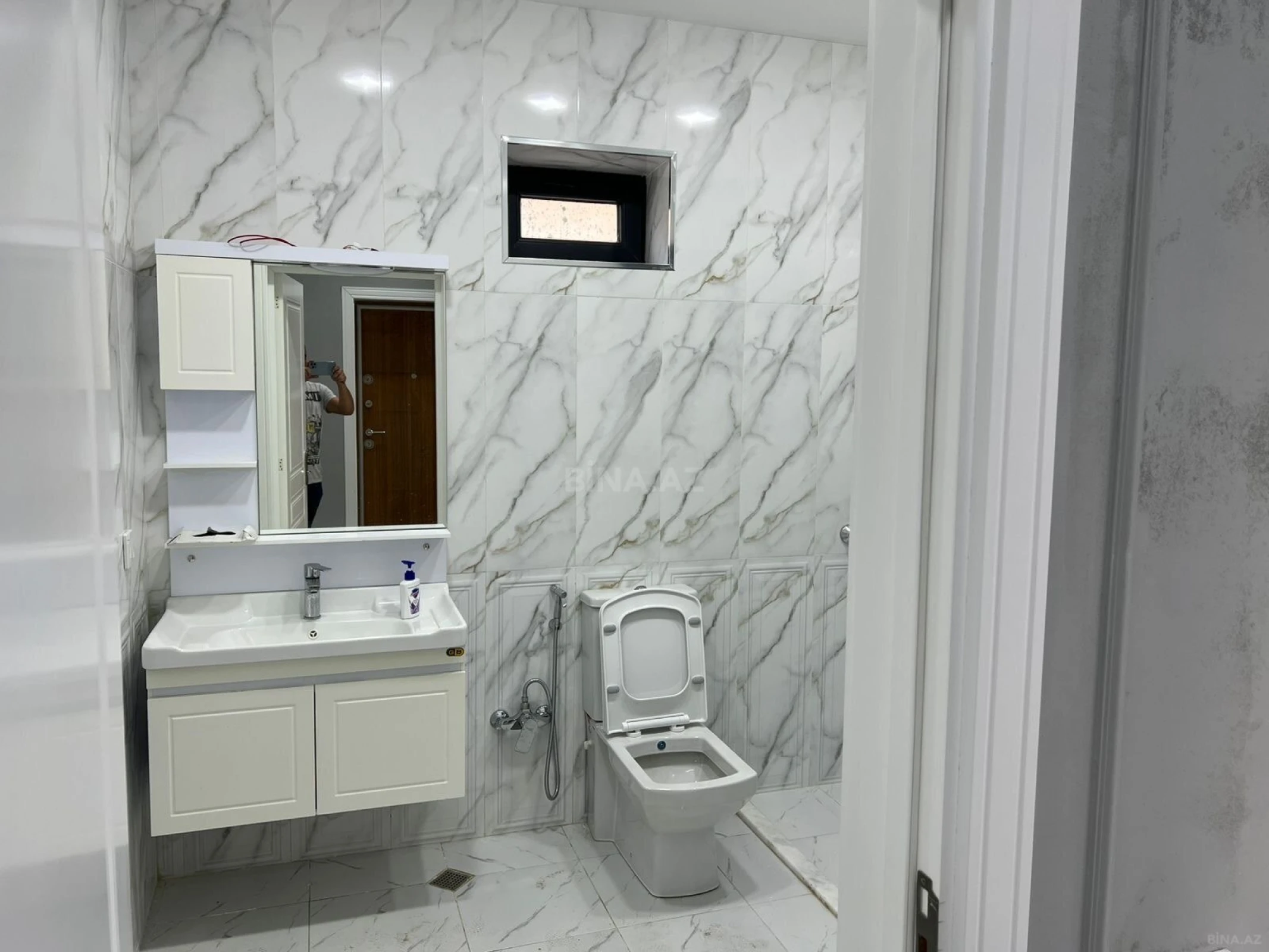 Satılır 4 otaqlı həyət evi 140 m²