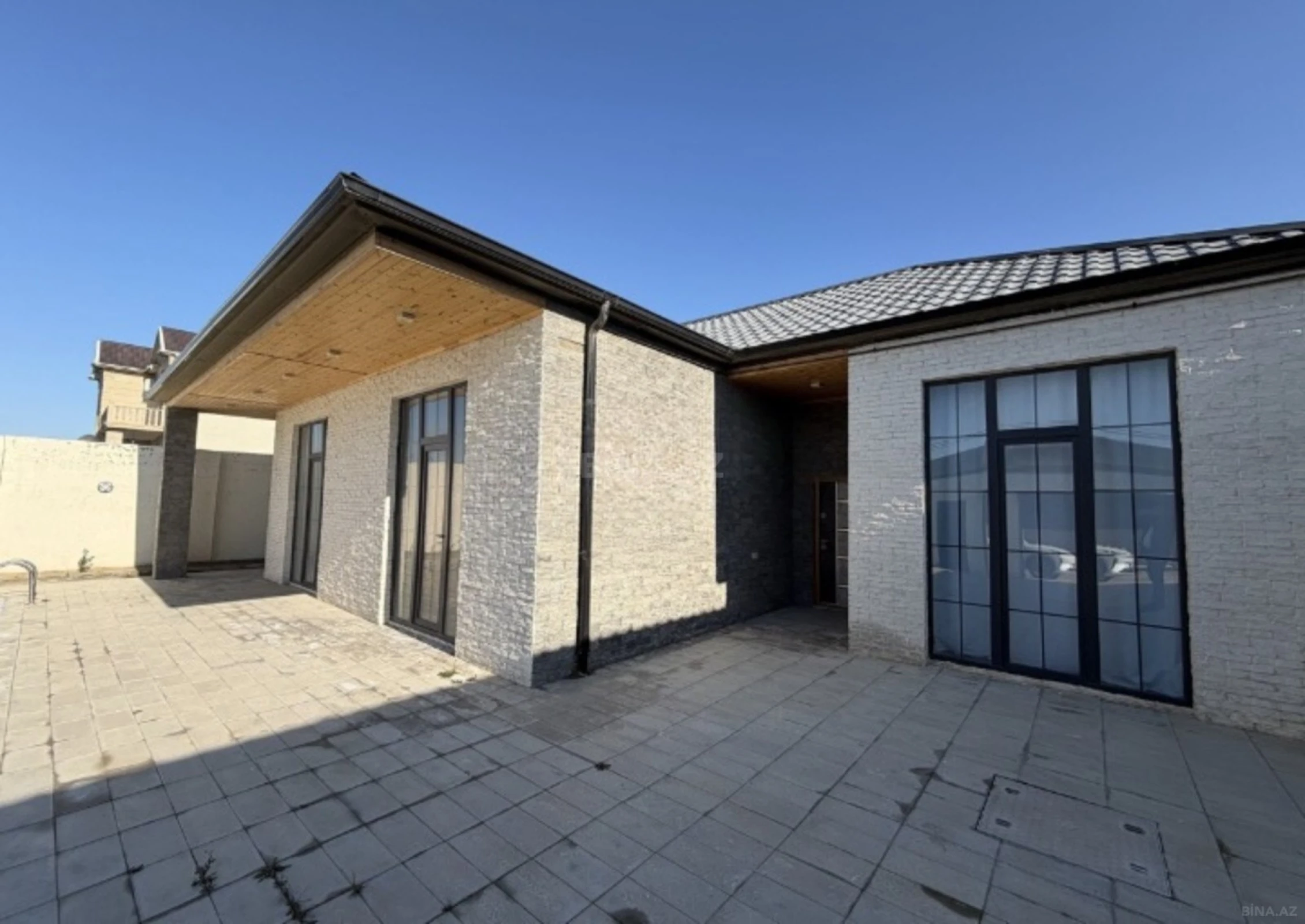 Satılır 4 otaqlı həyət evi 140 m²