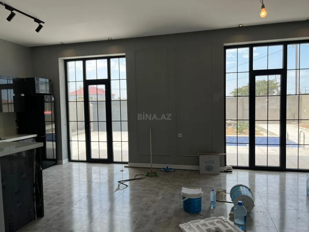 Satılır 4 otaqlı həyət evi 140 m²