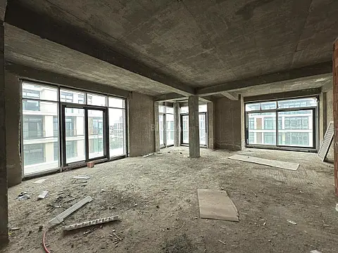 Satılır 3 otaqlı mənzil 133.4 m²