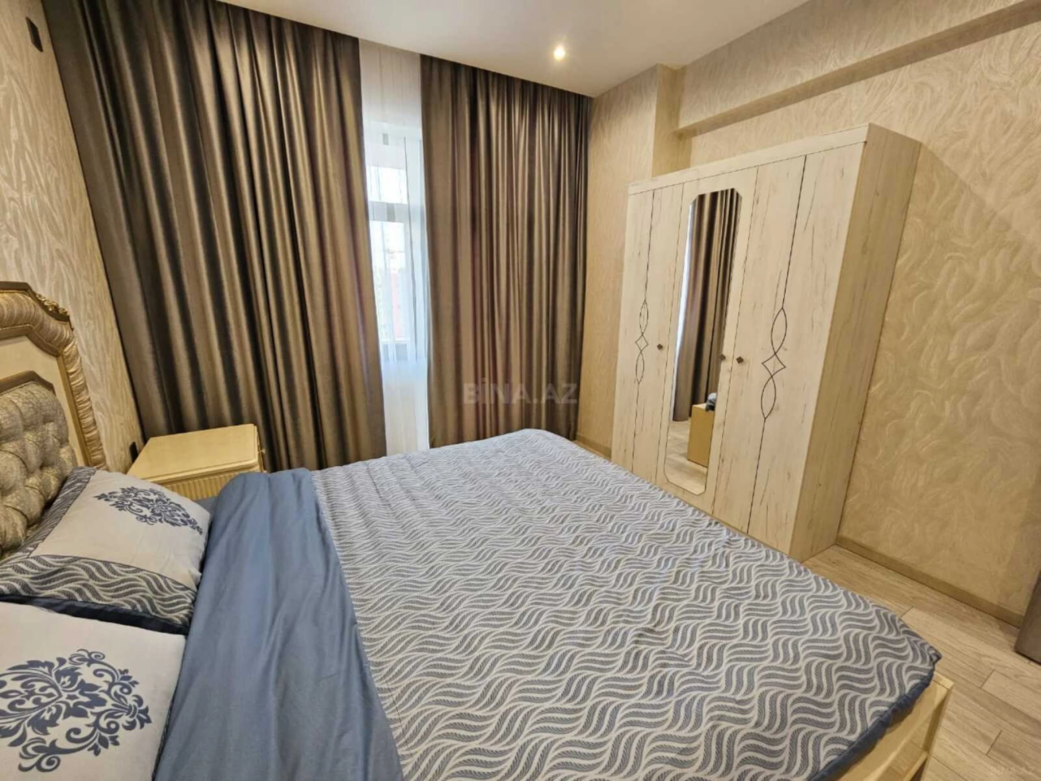 Kirayə verilir 2 otaqlı mənzil 60 m²