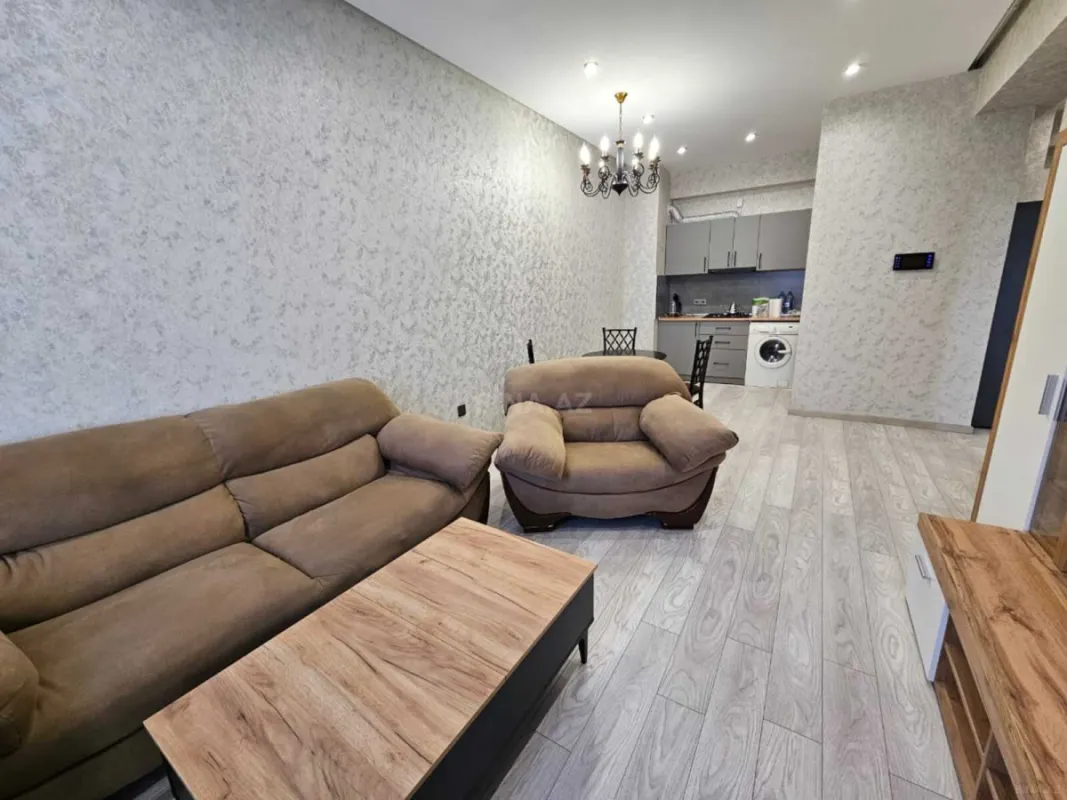 Kirayə verilir 2 otaqlı mənzil 60 m²