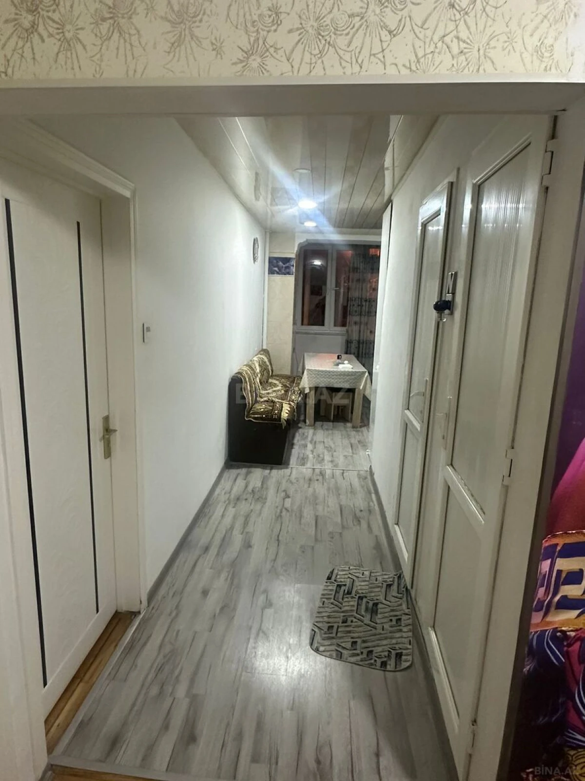 Satılır 4 otaqlı mənzil 105 m²