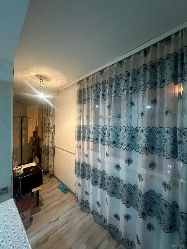 Satılır 4 otaqlı mənzil 105 m²