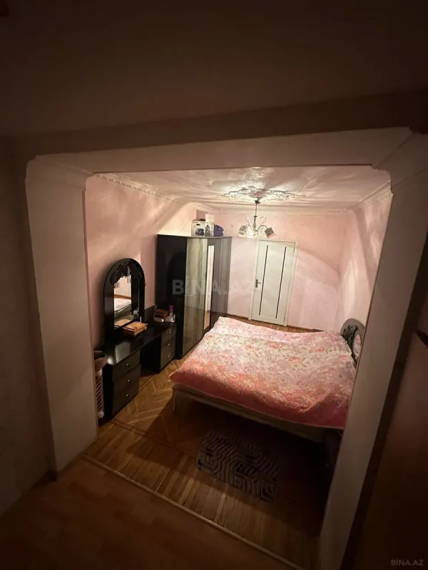 Satılır 4 otaqlı mənzil 105 m²