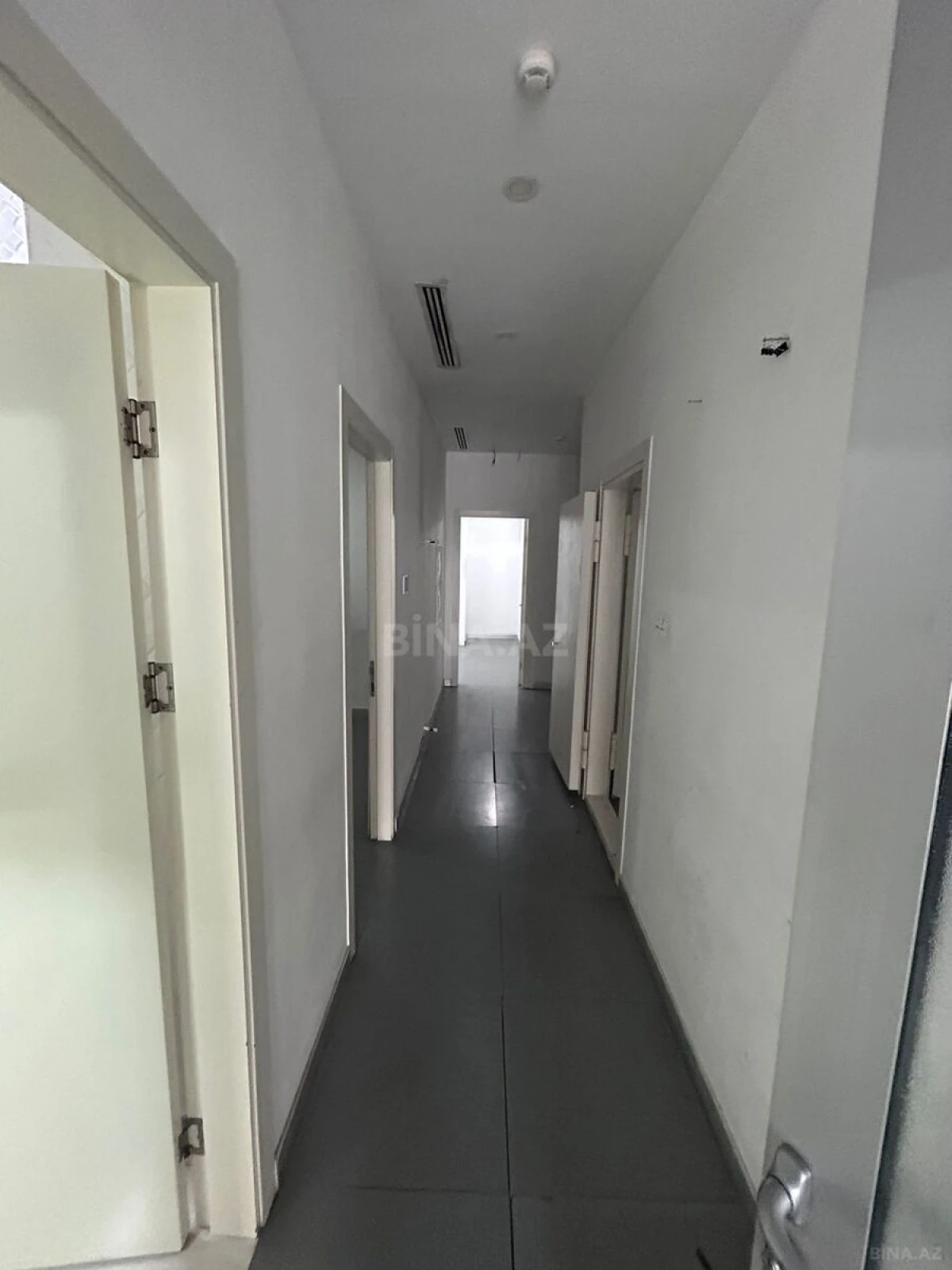 Kirayə verilir obyekt 180 m²