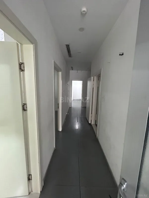 Kirayə verilir obyekt 180 m²