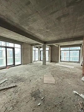 Satılır 3 otaqlı mənzil 133.4 m²