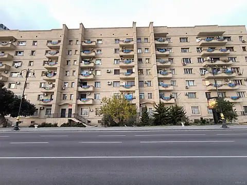 Satılır 4 otaqlı mənzil 100 m² — Bakı, Xətai 4 otaq 100.00 m²